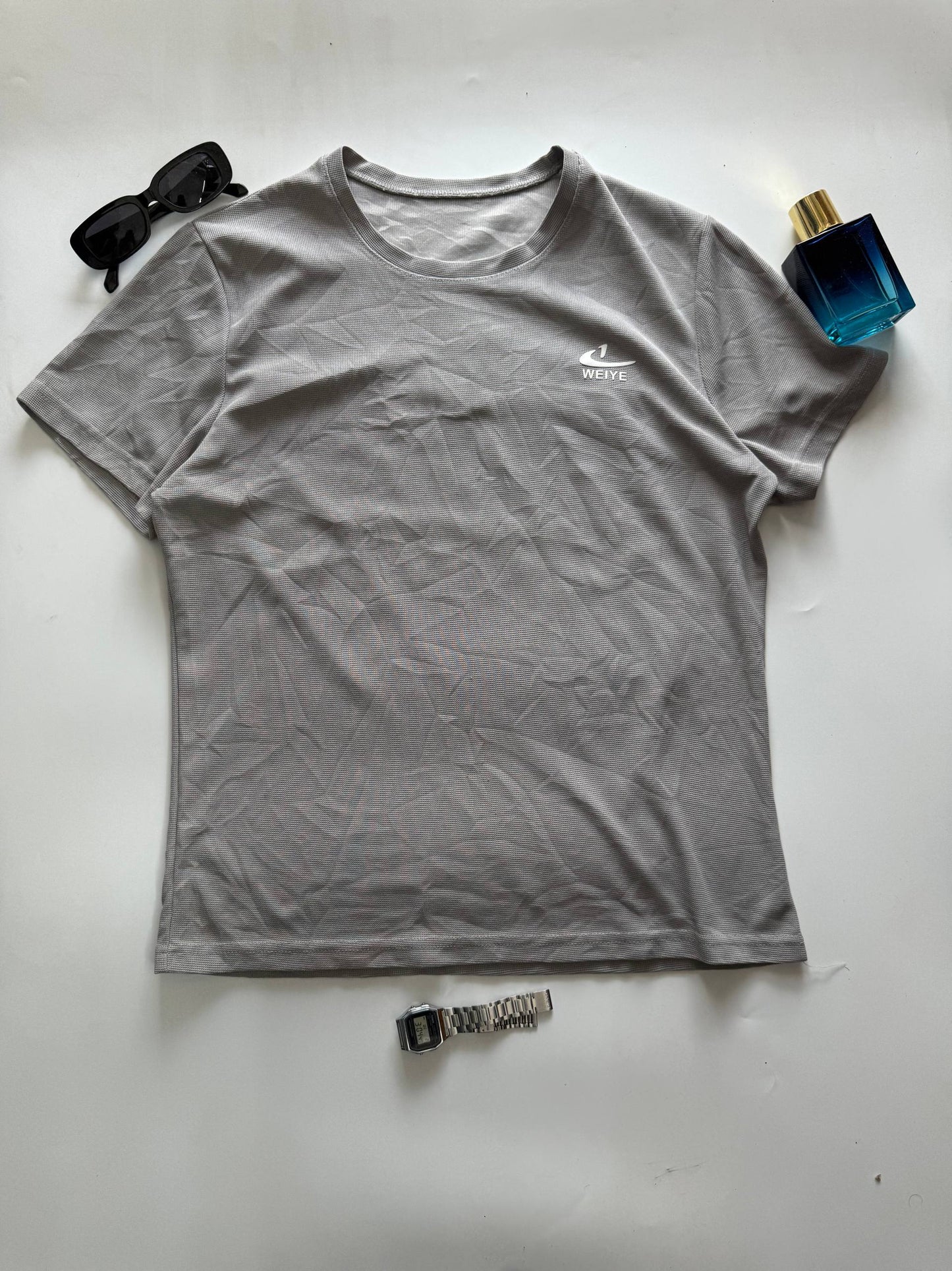 T-Shirt Size - L