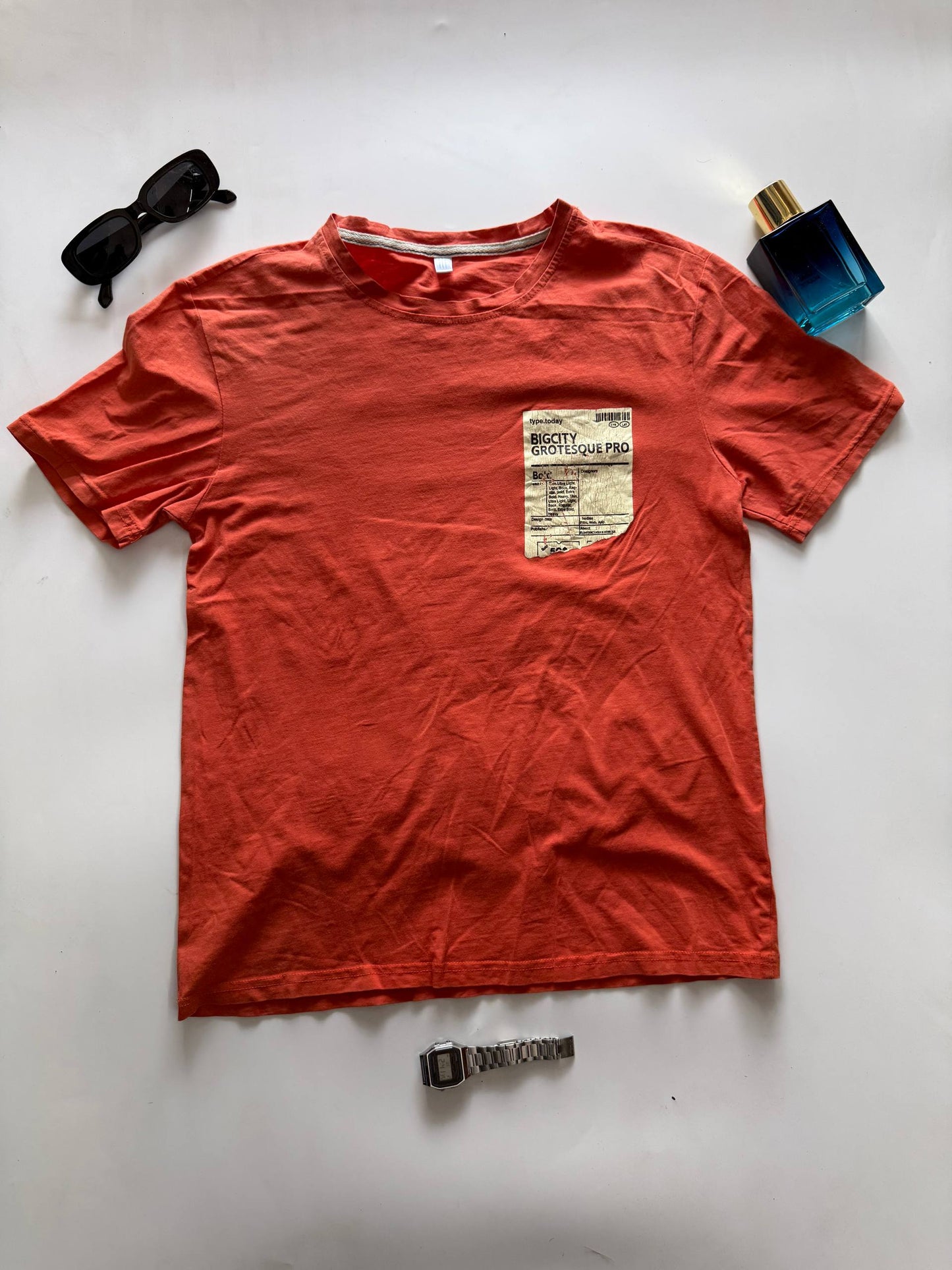 T-Shirt Size - M