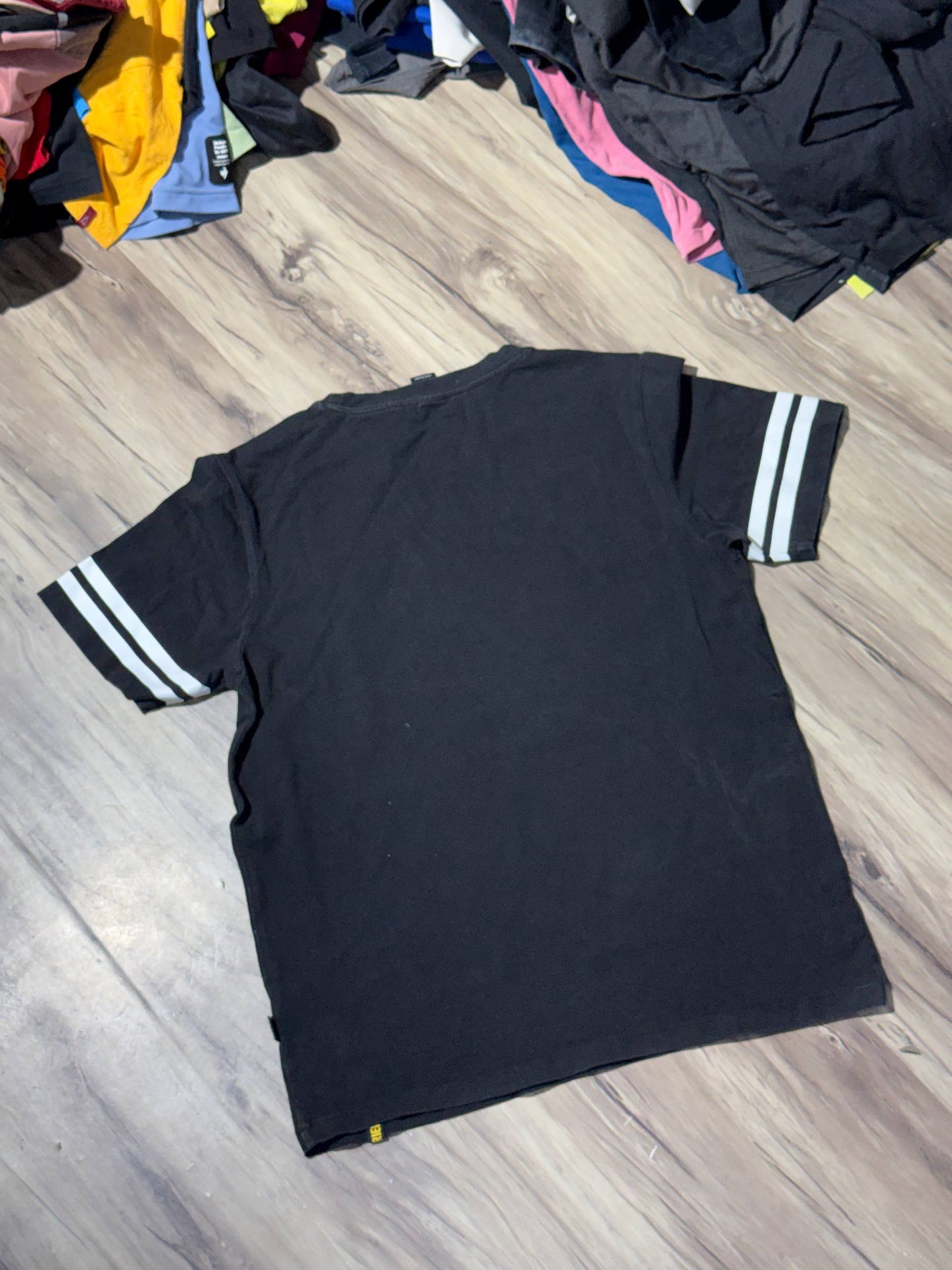 T-SHIRT SIZE L