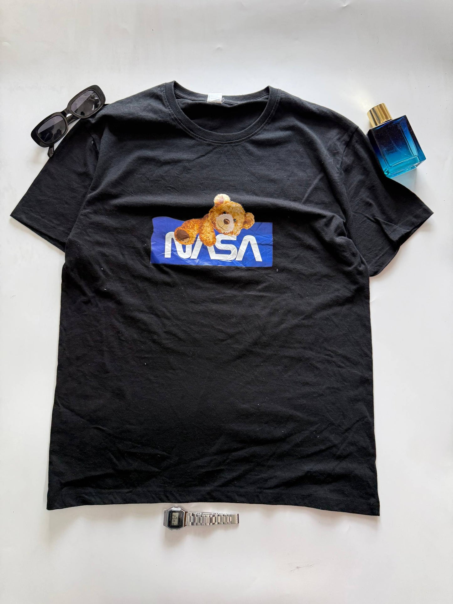 T-Shirt Size - L