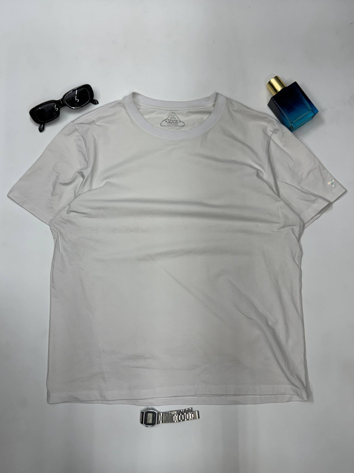 T-Shirt Size - M
