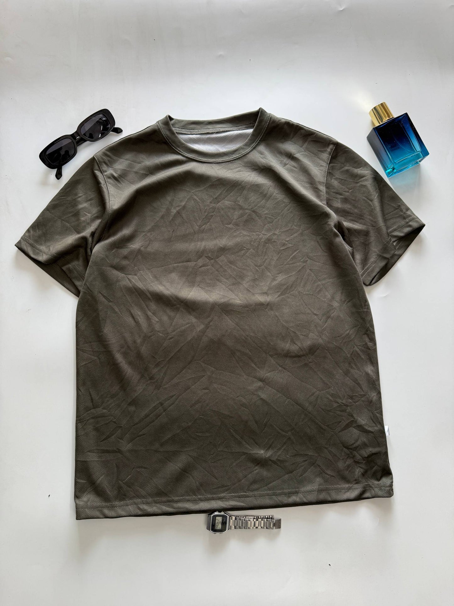T-Shirt Size - M