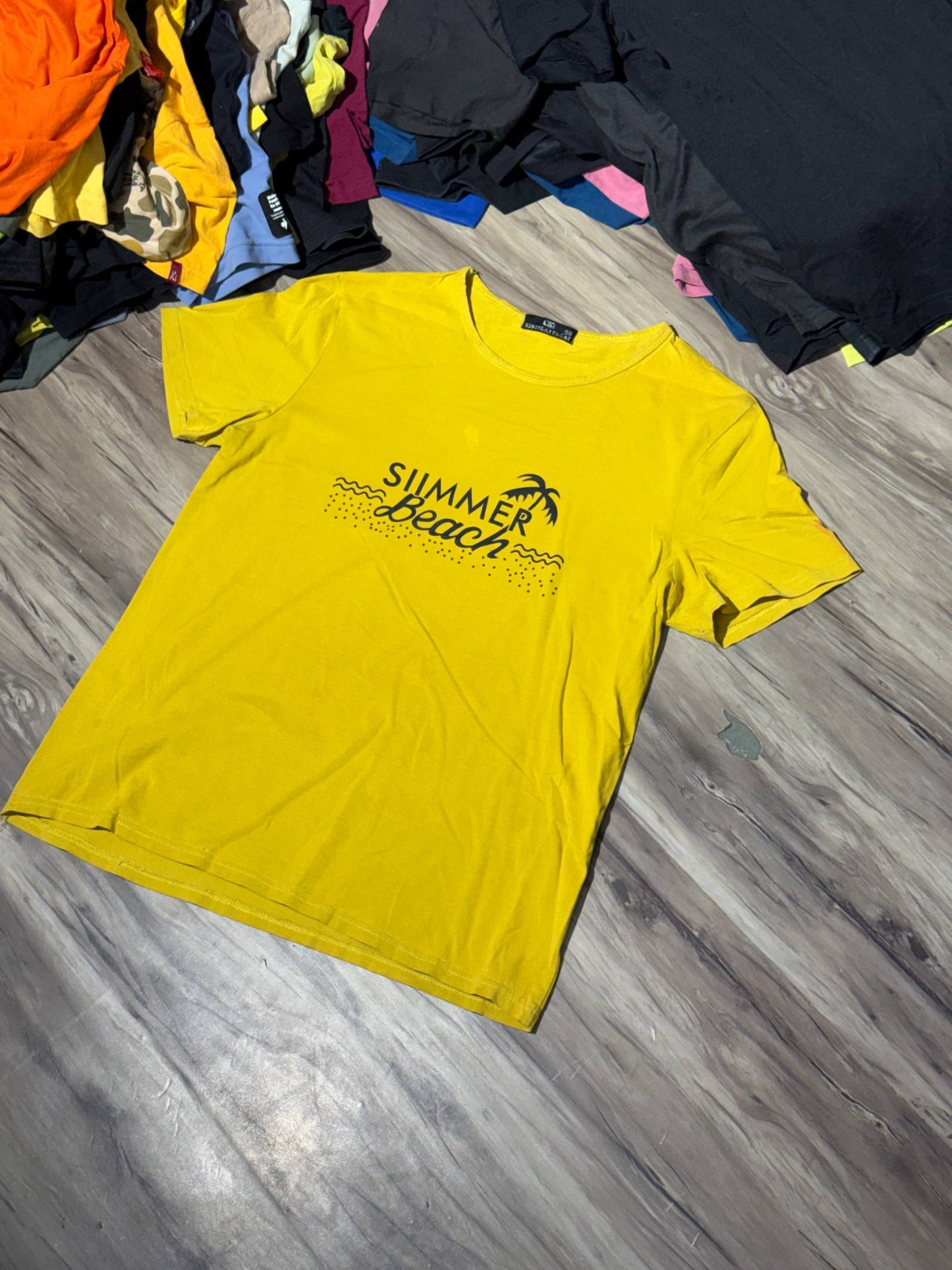 T-SHIRT SIZE M