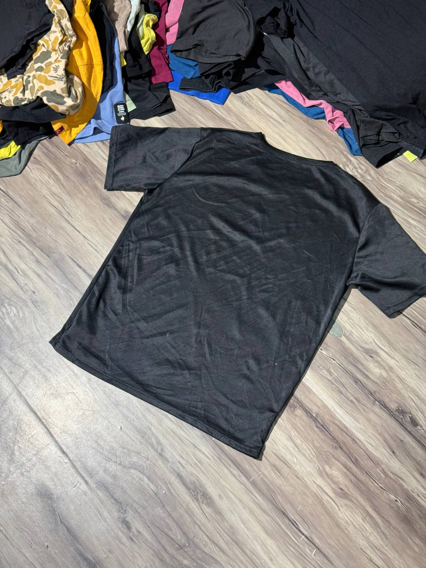 T-SHIRT SIZE M