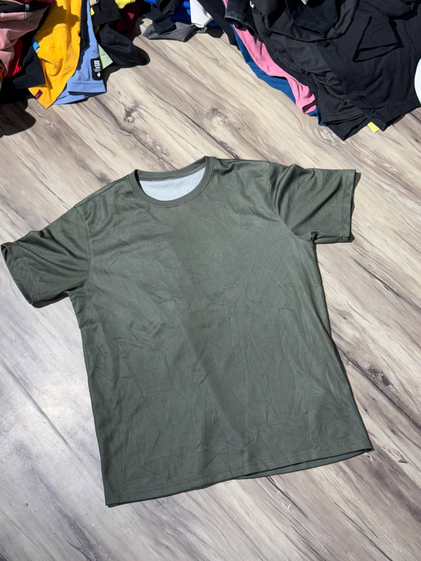 T-SHIRT SIZE L