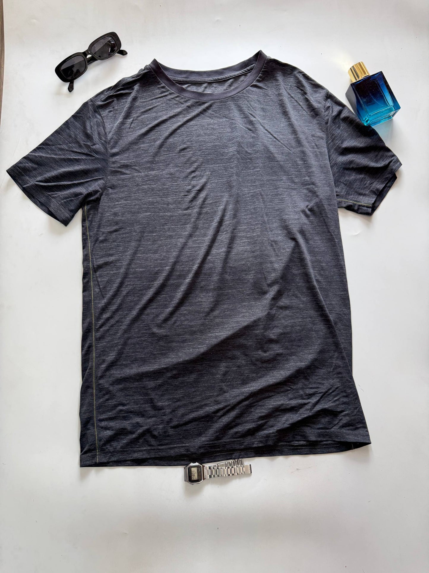 T-Shirt Size - L
