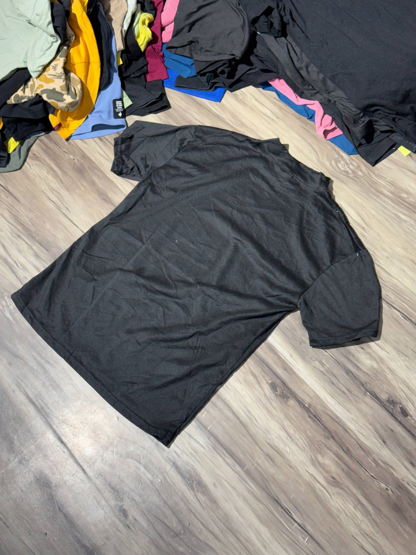 T-SHIRT SIZE M