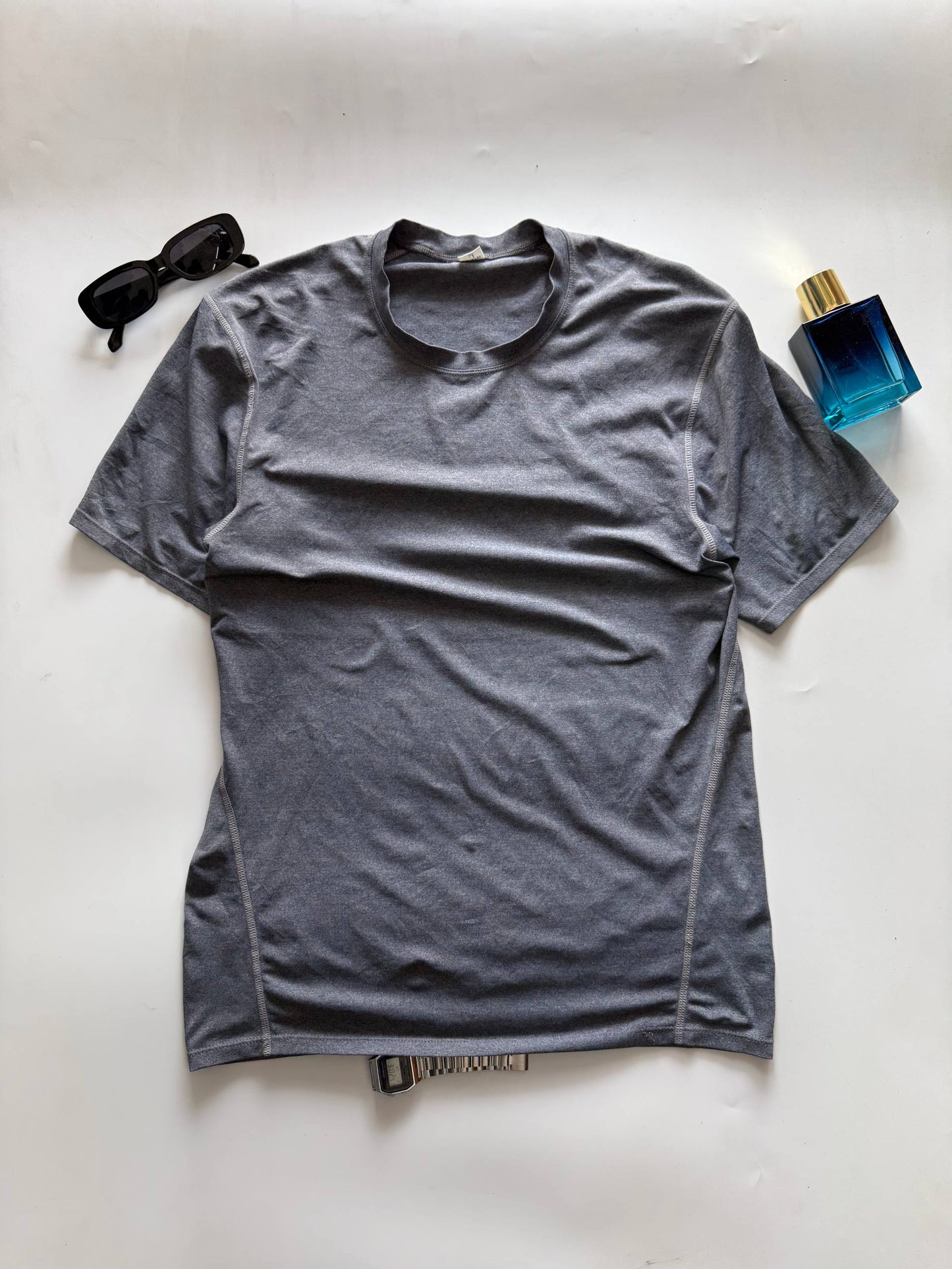 T-Shirt Size - L