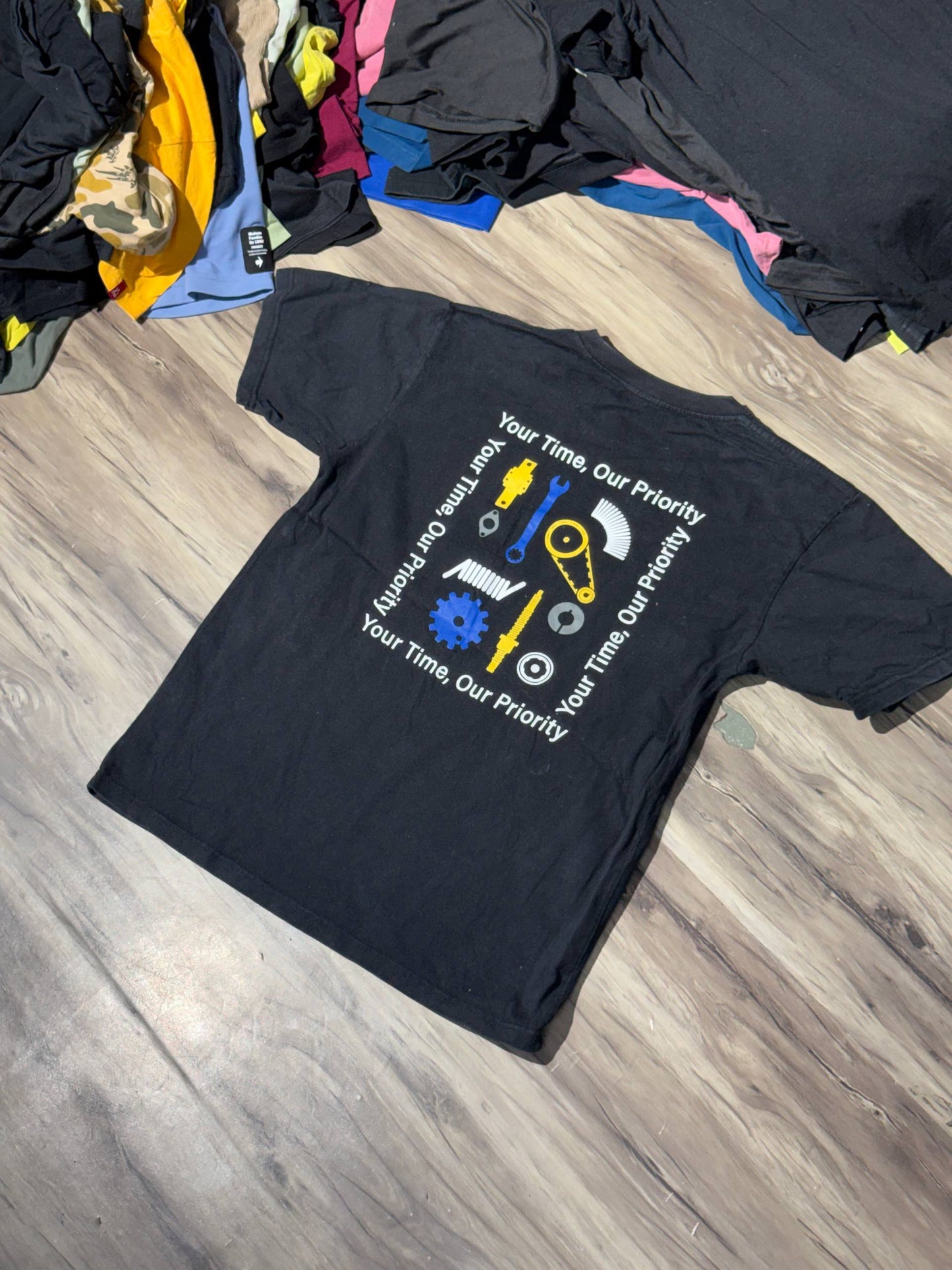 T-SHIRT SIZE M