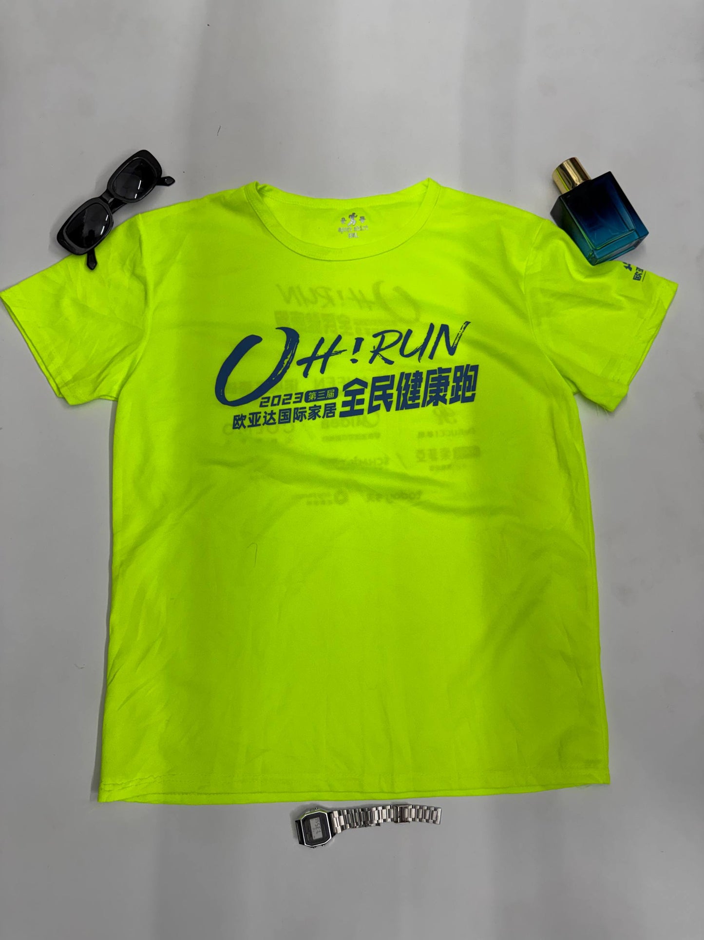 T-Shirt Size - M