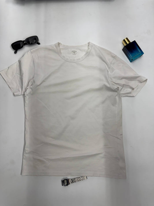 T-Shirt Size - M