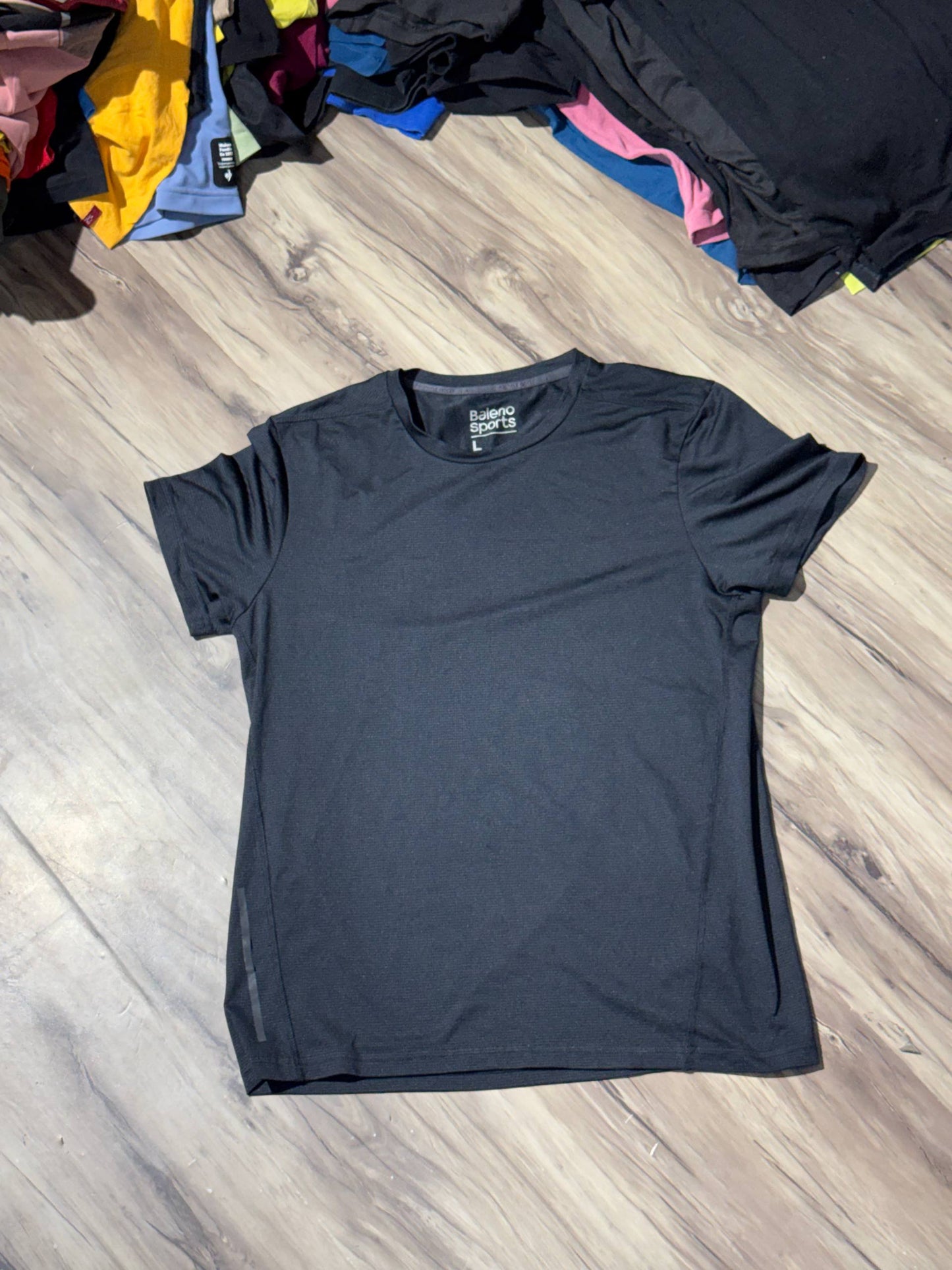 T-SHIRT SIZE L