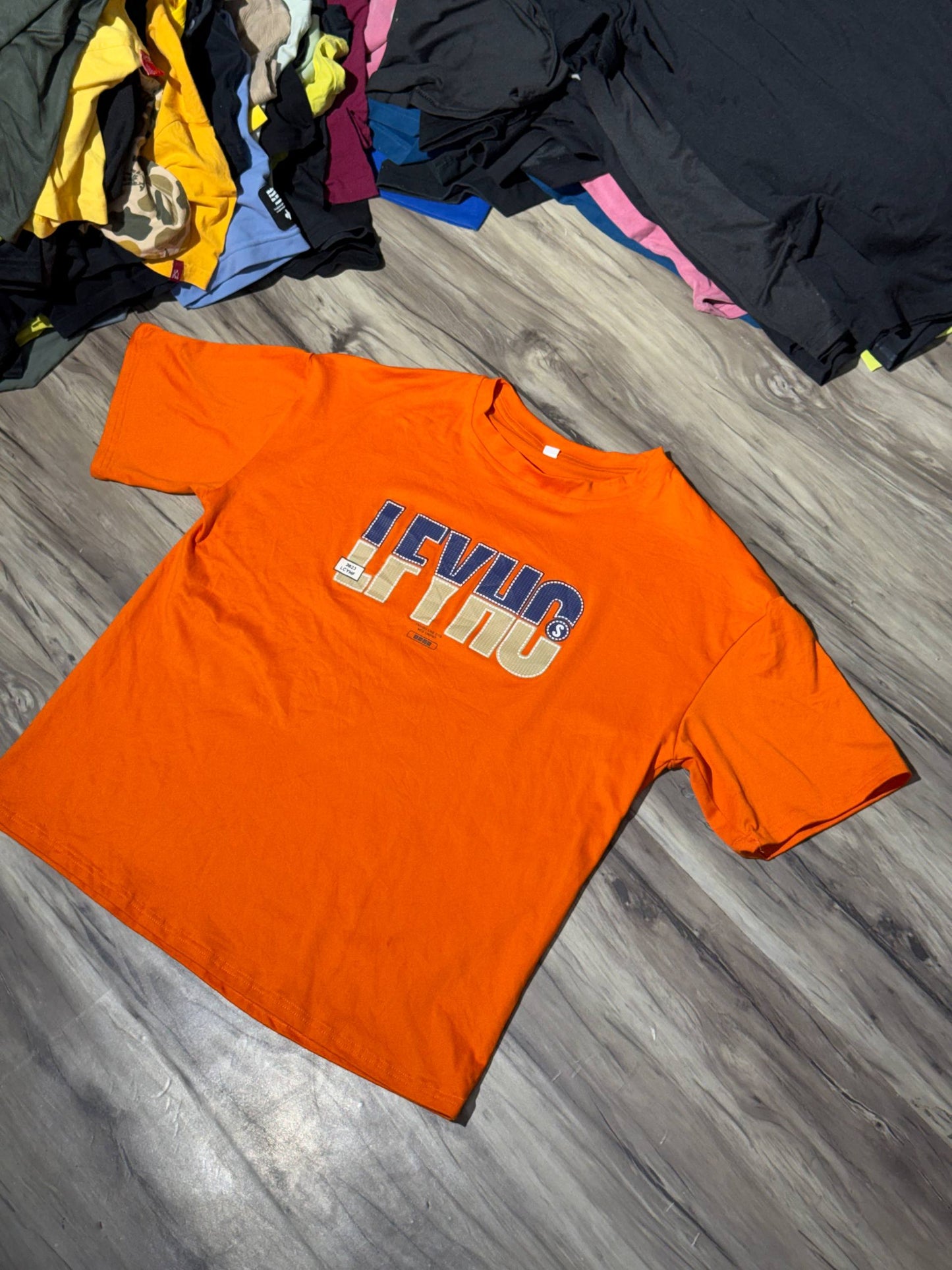 T-SHIRT SIZE M