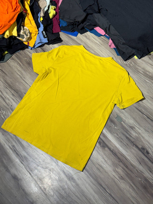 T-SHIRT SIZE M