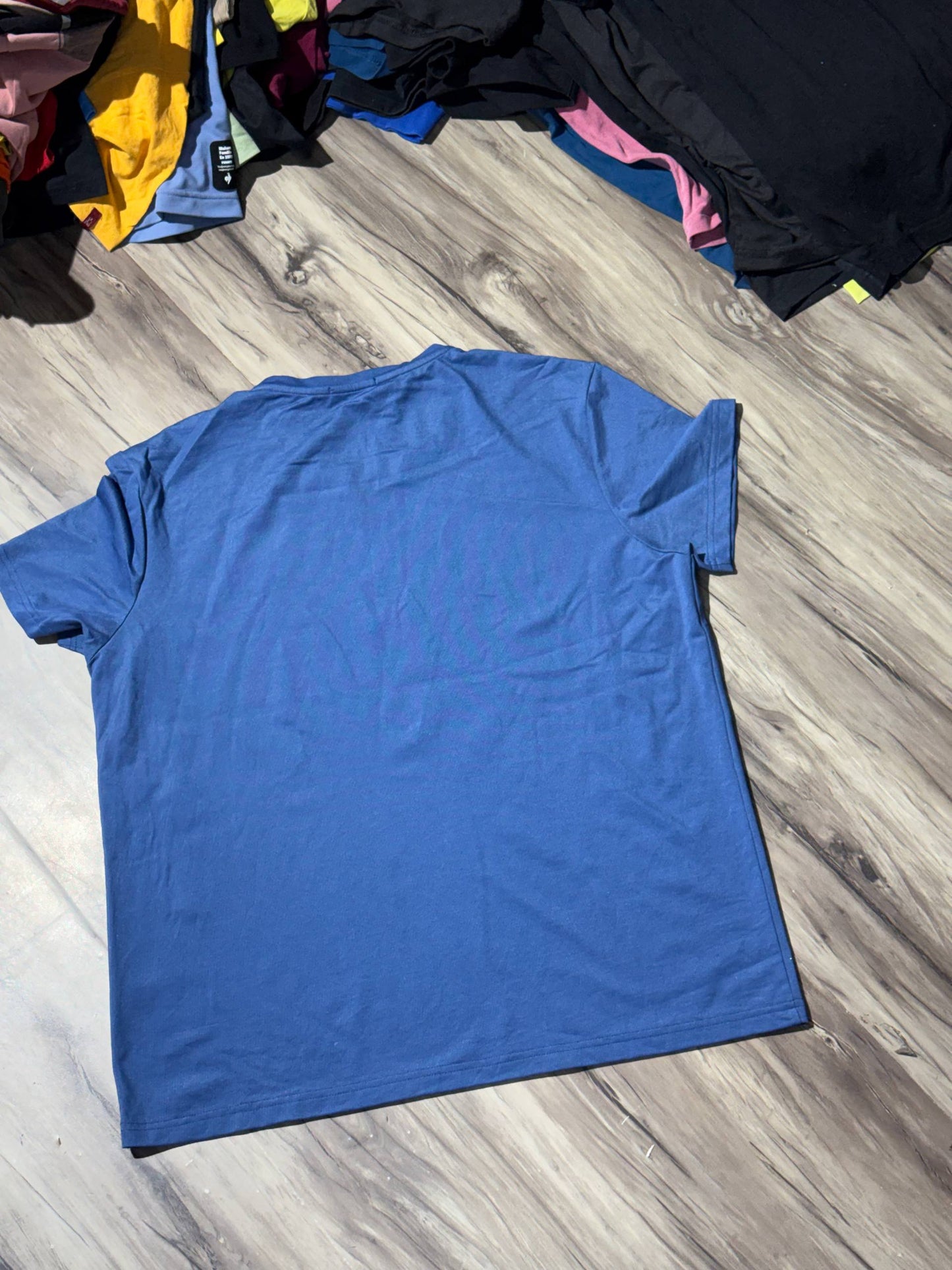 T-SHIRT SIZE L
