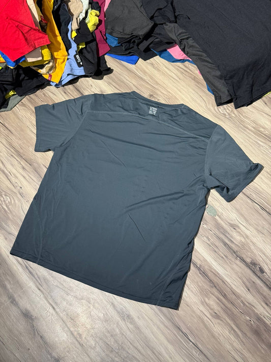 T-SHIRT SIZE M