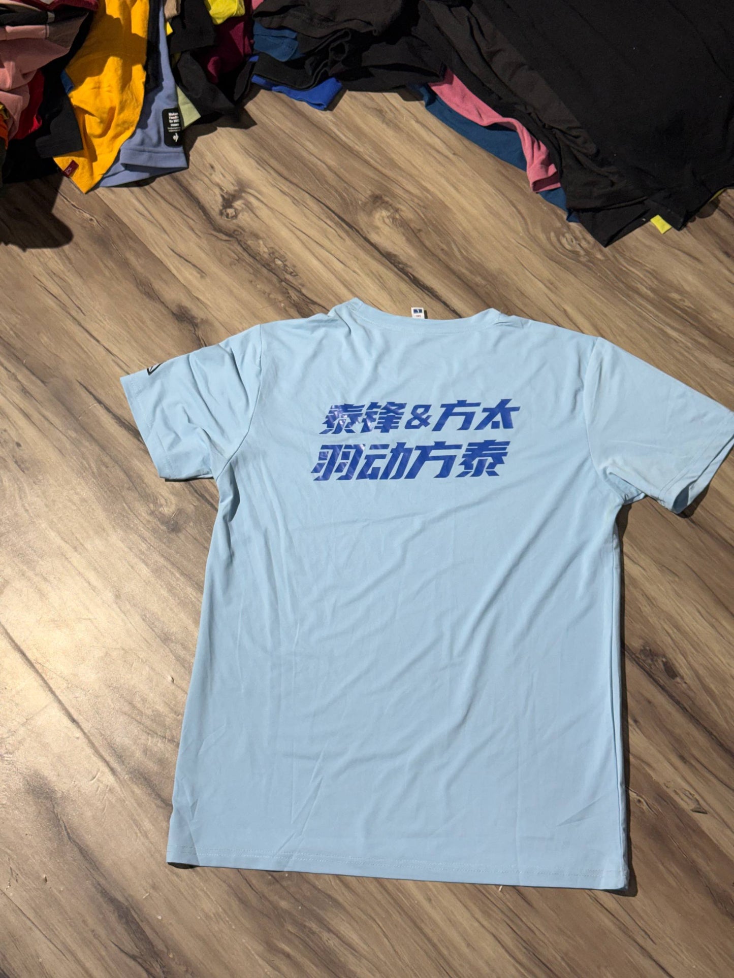 T-SHIRT SIZE L