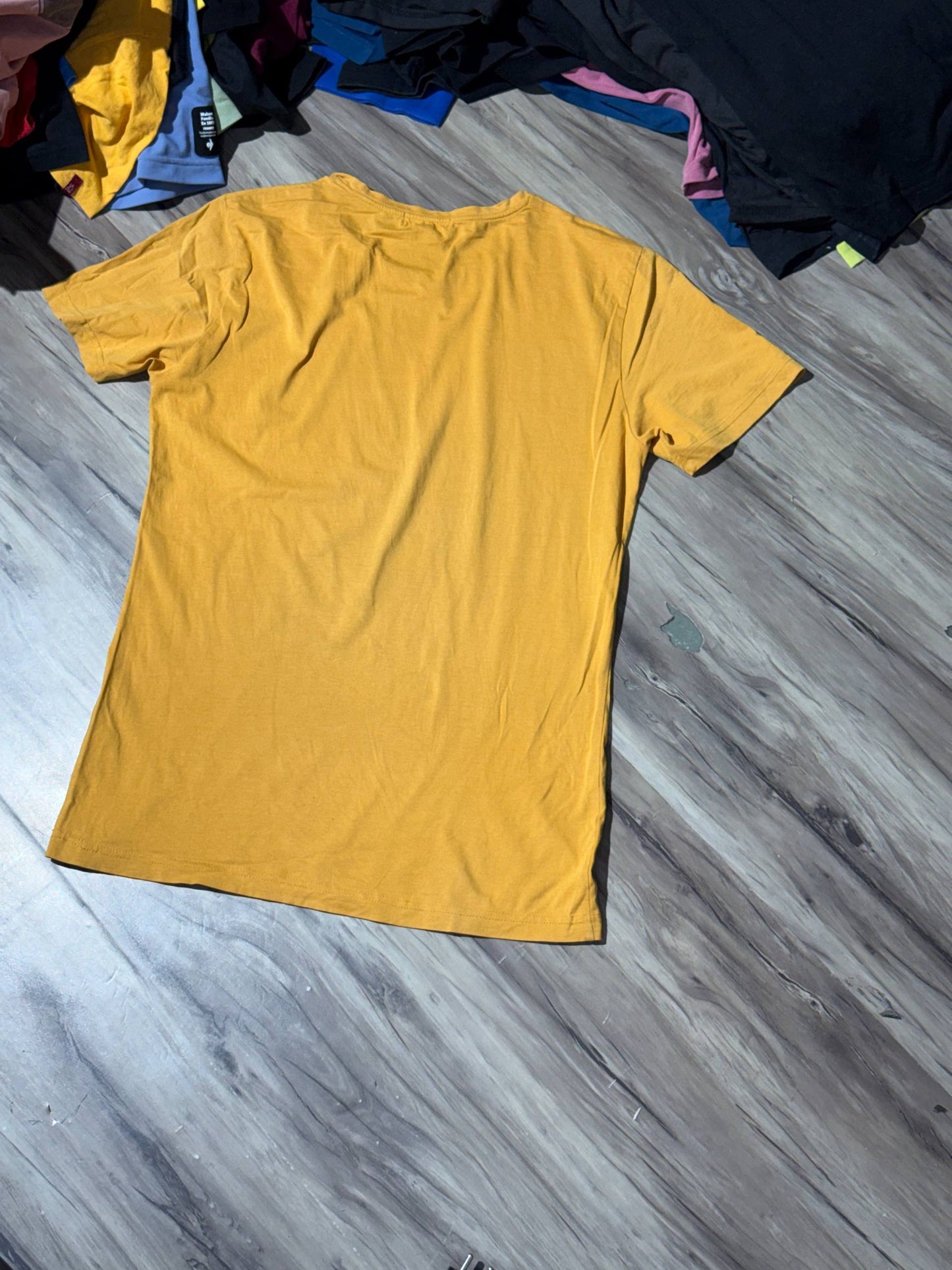 T-SHIRT SIZE L